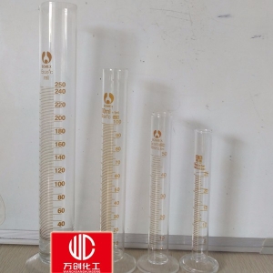 量筒，玻璃量筒